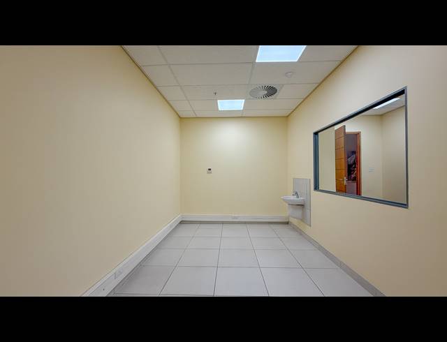 7,146M² MEDICAL SUITE TO LET IN BALLITO CENTRAL